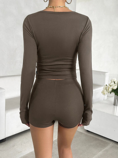 Women’s Long Sleeve Yoga Sports Set Slim Fit Top and Shorts Two Piece Outfit Casual Activewear Tracksuit